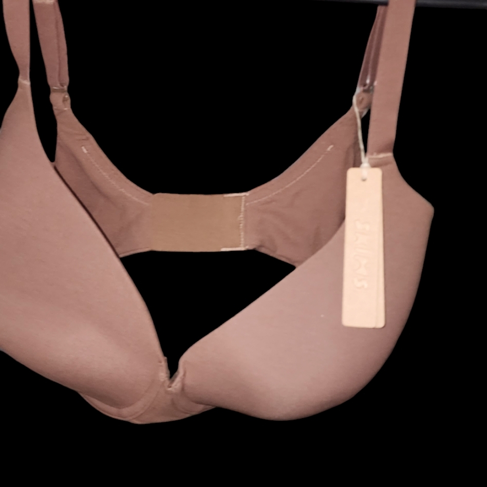 Skims Fits everybody push up Bra. NWT 36DDD - Picture 3 of 6